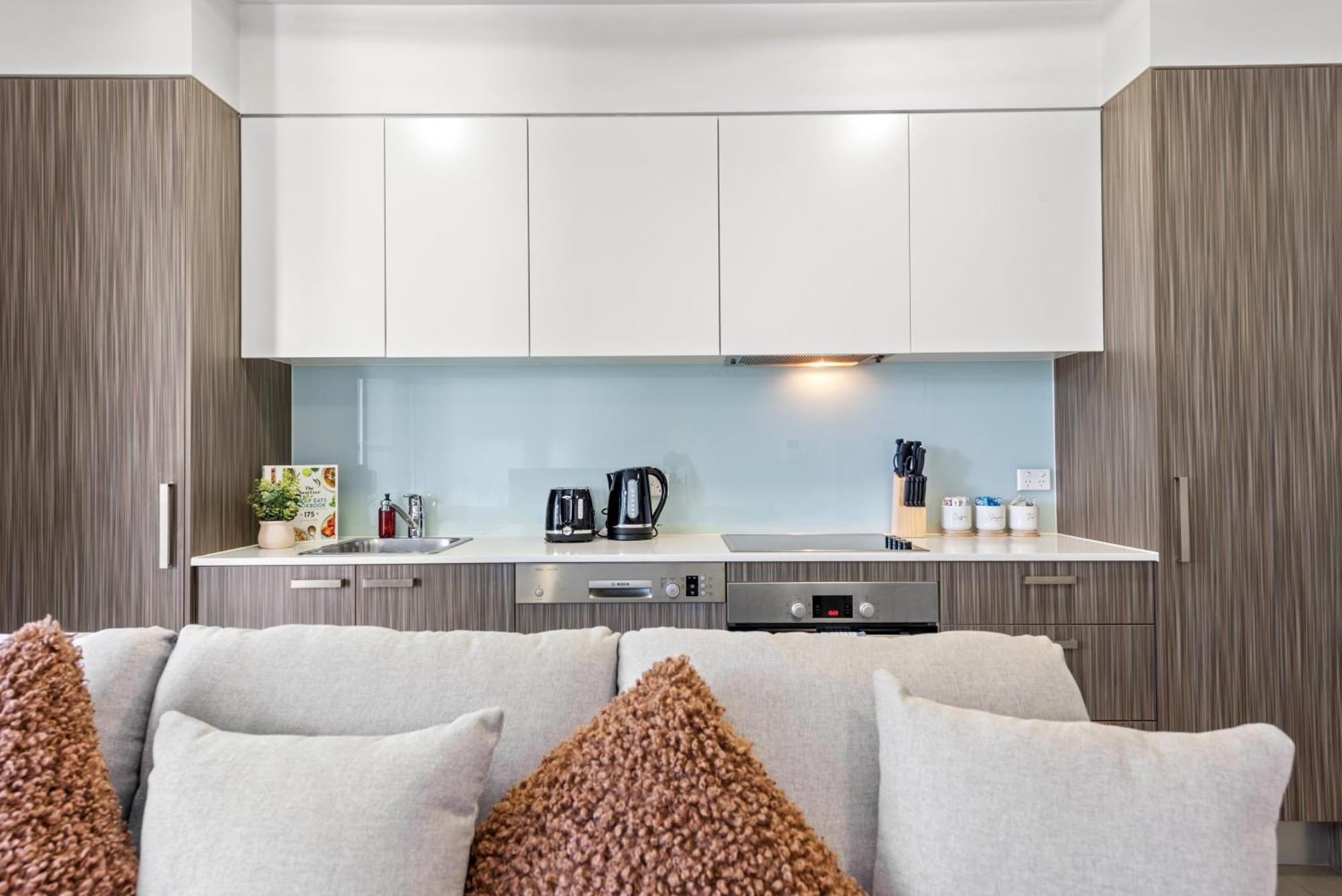 Cirque Boutique Apartments Brisbane Exterior photo